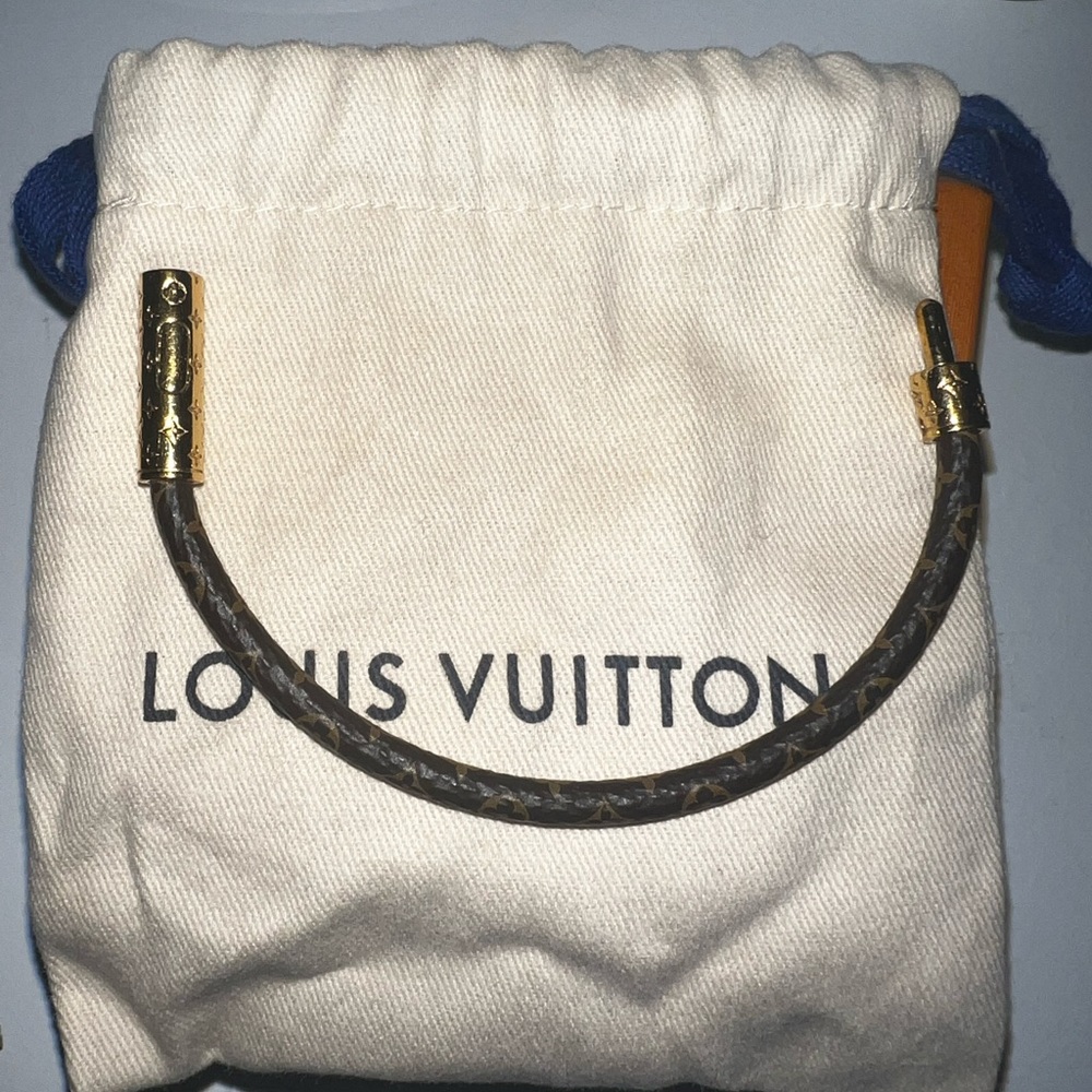 COPY - Louis Vuitton confidential Bracelet